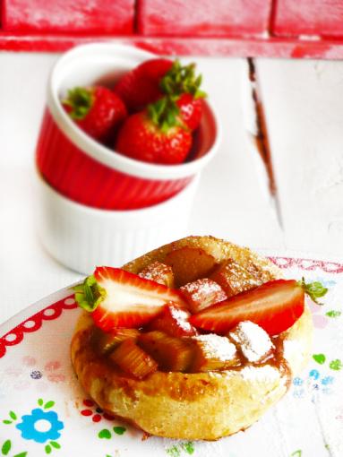 Zdjęcie - Śniadanie do łóżka #47: Rabarbarki - Przepisy kulinarne ze zdjęciami
