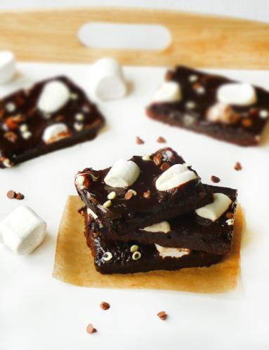 Zdjęcie - Słodka sobota #51: Marshmallows brownies - Przepisy kulinarne ze zdjęciami