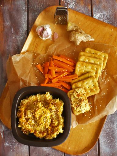 Zdjęcie - Hummus z imbirem i kuminem - Przepisy kulinarne ze zdjęciami