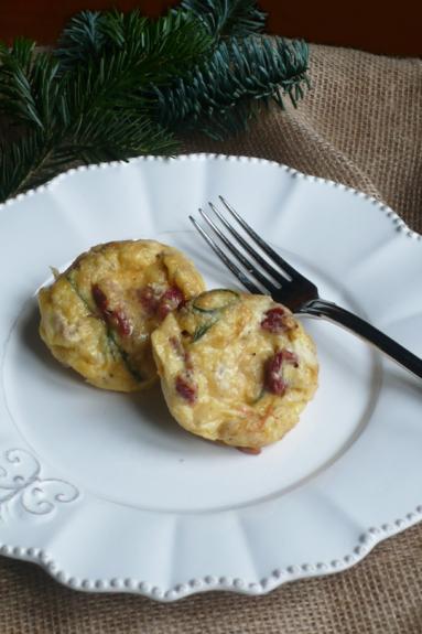 Zdjęcie - Śniadanie do łóżka #28: Babeczki ze świątecznych resztek - Przepisy kulinarne ze zdjęciami