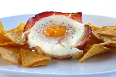 Zdjęcie - Śniadanie do łóżka #16: Eggs sofrito - Przepisy kulinarne ze zdjęciami