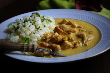 Zdjęcie - Curry z kurczka/indyka - Przepisy kulinarne ze zdjęciami
