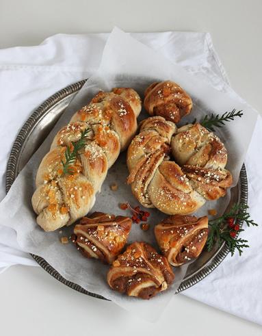 Zdjęcie - Fiński chleb Pulla z cynamonem - Przepisy kulinarne ze zdjęciami