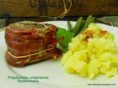 Zdjęcie - Polędwiczka wieprzowa faszerowana - Przepisy kulinarne ze zdjęciami