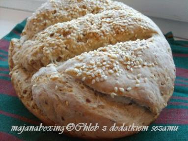 ZdjÄcie - Chleb z dodatkiem sezamu i selera (bez selera) - Przepisy kulinarne ze zdjÄciami