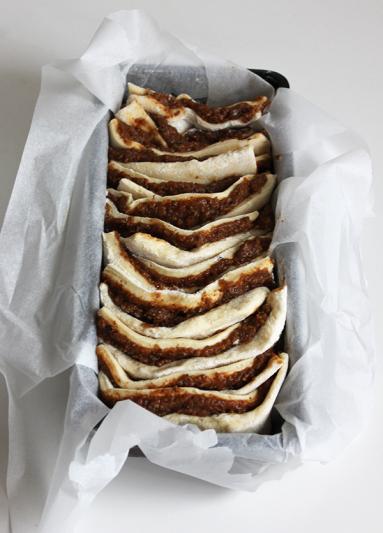 Zdjęcie - Odrywany chleb z kapustą i grzybami - Przepisy kulinarne ze zdjęciami