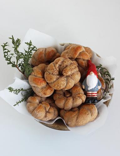 Zdjęcie - Świąteczne kajzerki - Przepisy kulinarne ze zdjęciami