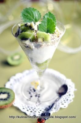 Zdjęcie - Deser dietetyczny z jogurtem i kiwi. - Przepisy kulinarne ze zdjęciami