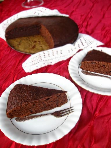 Zdjęcie - Proste ciasto piernikowe na białkach - Przepisy kulinarne ze zdjęciami