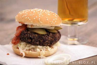 Zdjęcie - burgery z kaszanką - Przepisy kulinarne ze zdjęciami