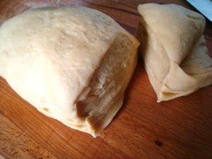Zdjęcie - Drożdżówka z serem - Przepisy kulinarne ze zdjęciami