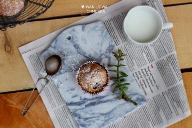 Zdjęcie - Pełnoziarniste muffiny z jagodami - Przepisy kulinarne ze zdjęciami