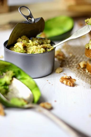 Zdjęcie - Pasta z tuńczyka i awokado - Przepisy kulinarne ze zdjęciami