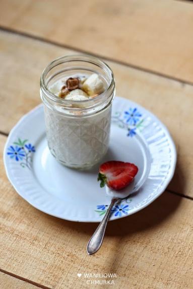 Zdjęcie - Naturalny jogurt waniliowy - Przepisy kulinarne ze zdjęciami