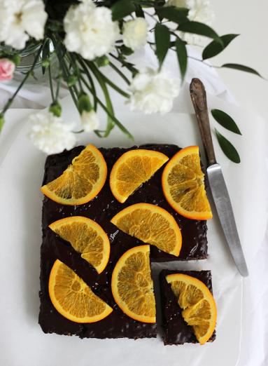 Zdjęcie - Wtorek z kaszą #44: Jaglane brownie z batatem i pomarańczą - Przepisy kulinarne ze zdjęciami