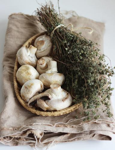 Zdjęcie - Orkiszowe bułeczki z pieczarkami - Przepisy kulinarne ze zdjęciami