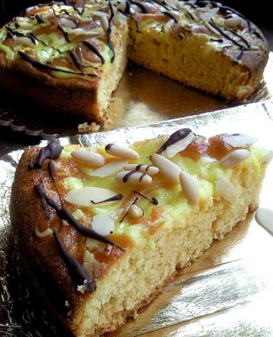 Zdjęcie - Cytrynowe ciasto z kremem - Torta Nua - Przepisy kulinarne ze zdjęciami