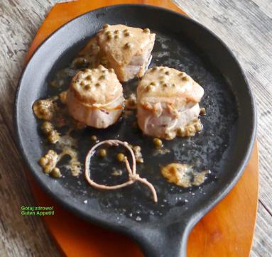 Zdjęcie - Polędwiczki wieprzowe z zielonym pieprzem - Przepisy kulinarne ze zdjęciami