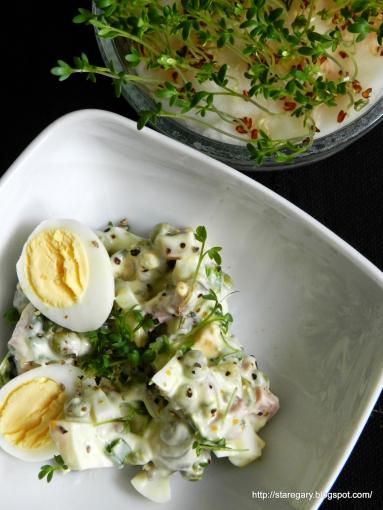 Zdjęcie - Sałatka jajeczna z rzeżuchą - Przepisy kulinarne ze zdjęciami