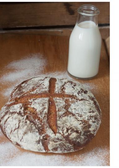Zdjęcie - Chleb pszenno-żytni na maślance - Przepisy kulinarne ze zdjęciami