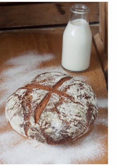 Zdjęcie - Chleb pszenno-żytni na maślance - Przepisy kulinarne ze zdjęciami