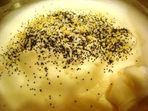 Zdjęcie - Makowa Panienka czyli makowiec z cytrynowym kremem - Przepisy kulinarne ze zdjęciami