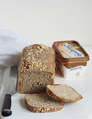 Zdjęcie - Prosty chleb pszenno-żytni na zakwasie - Przepisy kulinarne ze zdjęciami
