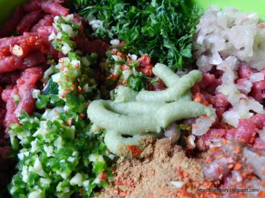 Zdjęcie - Burgery wołowe z jalapeno i wasabi - Przepisy kulinarne ze zdjęciami
