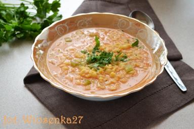 Zdjęcie - Zupa z soczewicą i makaronem - Przepisy kulinarne ze zdjęciami
