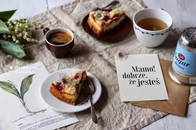 Zdjęcie - Sernik z owocami i kruszonką na Dzień Mamy - Przepisy kulinarne ze zdjęciami