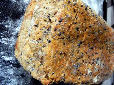 Zdjęcie - Chleb żytni na zakwasie, z kuminem i czarnuszką - Przepisy kulinarne ze zdjęciami