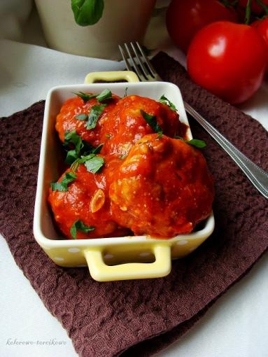 Zdjęcie - Pulpety w sosie pomidorowym - Przepisy kulinarne ze zdjęciami