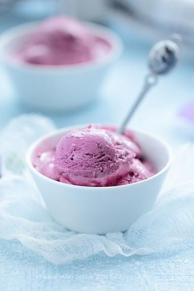 Zdjęcie - Porzeczkowe lody jogurtowe - Przepisy kulinarne ze zdjęciami