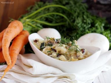 Zdjęcie - Młoda kapusta z pieczarkami / Creamed young cabbage with mushrooms - Przepisy kulinarne ze zdjęciami