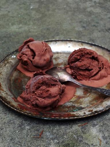 Zdjęcie - sernikowe lody czekoladowe z chrupkami (bez jajek) dla NieAlergika - Przepisy kulinarne ze zdjęciami