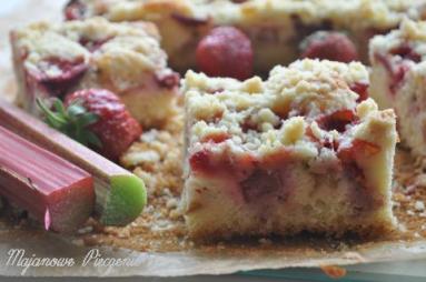 Zdjęcie - Najlepsze ciasto ucierane z owocami i kruszonką - Przepisy kulinarne ze zdjęciami