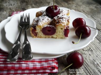 Zdjęcie - "Czereśniak" szybkie ciasto ucierane z czereśniami - Przepisy kulinarne ze zdjęciami