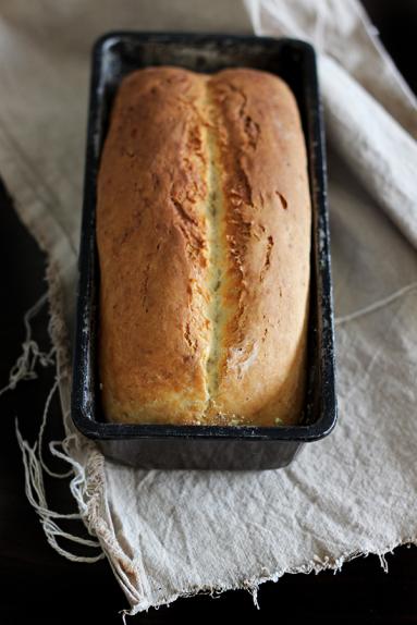 Zdjęcie - Szybki chleb domowy - Przepisy kulinarne ze zdjęciami