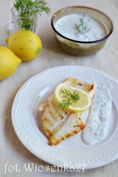 Zdjęcie - Cytrynowa ryba  z sosem ziołowym - Przepisy kulinarne ze zdjęciami