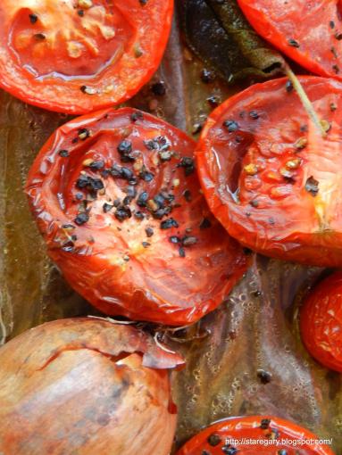 Zdjęcie - Chłodnik z pieczonych pomidorów - Przepisy kulinarne ze zdjęciami