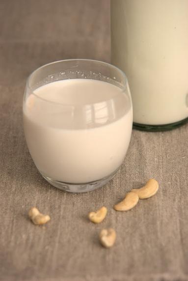 Zdjęcie - Mleko z nerkowców - Przepisy kulinarne ze zdjęciami
