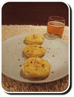 Zdjęcie - Tosty z kremem serowym - Przepisy kulinarne ze zdjęciami