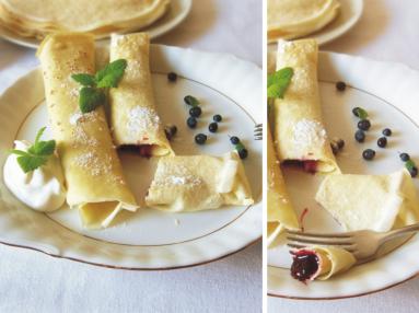 Zdjęcie - Naleśniki z jagodami - Przepisy kulinarne ze zdjęciami
