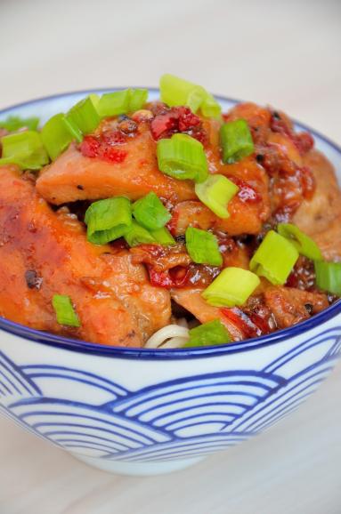 Zdjęcie - Kurczak po syczuańsku - Przepisy kulinarne ze zdjęciami