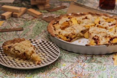 Zdjęcie - Rustykalna tarta z brzoskwiniami - Przepisy kulinarne ze zdjęciami