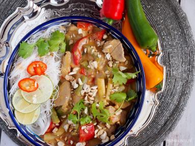 Zdjęcie - Polędwiczka w tajskim sosie z fasolką / Thai pork loin with beans - Przepisy kulinarne ze zdjęciami