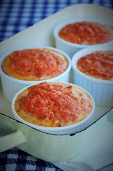Zdjęcie - Flan pomidorowy z parmezanem - Przepisy kulinarne ze zdjęciami