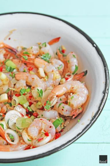Zdjęcie - Stir-fry z makaronem ryżowym i krewetkami - Przepisy kulinarne ze zdjęciami