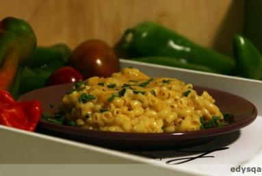 Zdjęcie - Wegański makaron z serem (macaroni & chesse) - Zakręcony wege obiad... - Przepisy kulinarne ze zdjęciami
