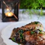 Zdjęcie - Kurczak w sosie z suszonych grzybów - Przepisy kulinarne ze zdjęciami